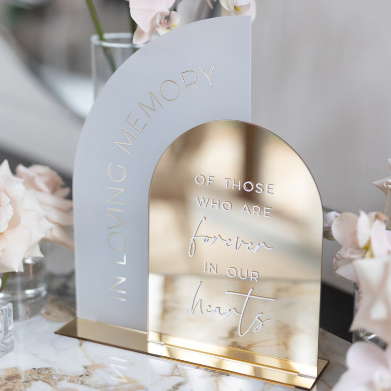 สัญลักษณ์ความทรงจำในความรักกระ - Table Number Gold บทวิจารณ์และราคา