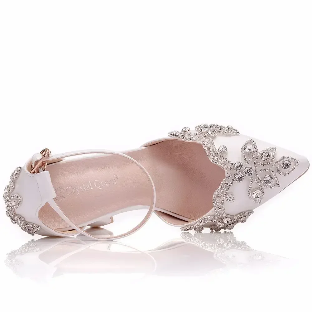 รองเท้าส้นหนาปลายแหลมไซส์ใหญ่  - Wedding Super บทวิจารณ์และราคา